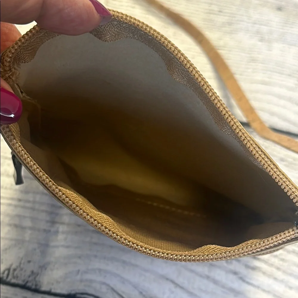 Pure Cork Crossbody Bag with Colorful Pattern - Picture 4 of 12